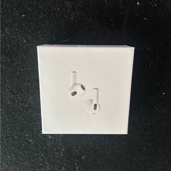 Apple AirPods Wireless Earbuds